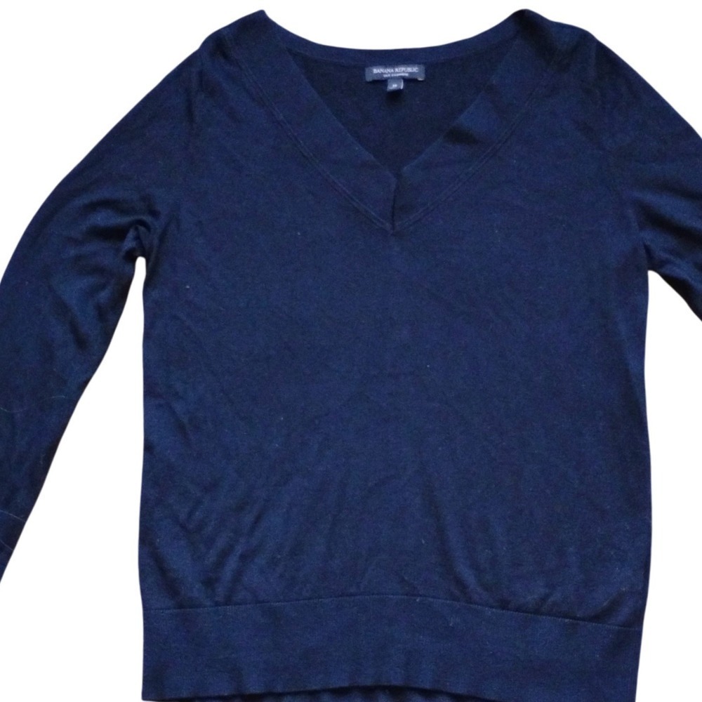 Banana Republic Silk Cashmere Sweater Men M Black V-Neck Luxe Knit